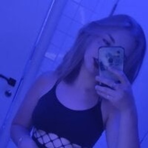 free6cams.com LucettaAkerley livesex profile in real cams