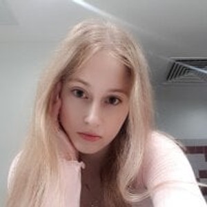 girlsupnorth.com EditGrundy livesex profile in asmr cams