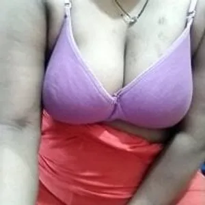 Ritika560 from stripchat