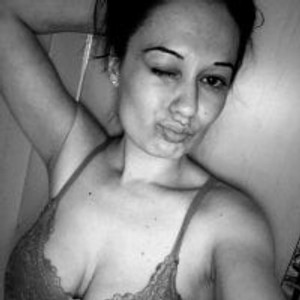 AuroraAllure_ webcam profile - Romanian