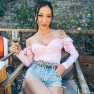 livesex.fan MyraConner livesex profile in mistress cams