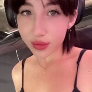 Camgirl is actually offline