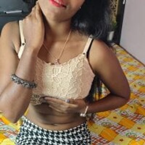 cute_sanaa webcam profile - Indian