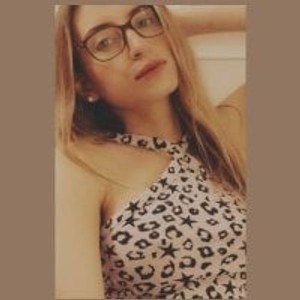 iluvcams.com Melina-sexx livesex profile in young cams