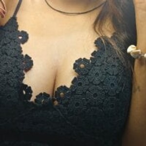 sleekcams.com Radhika_Malik livesex profile in swingers cams