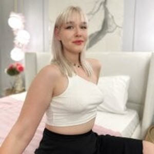 sexcityguide.com Smiley_Mia livesex profile in interactive cams