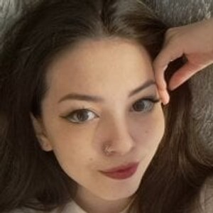 livesex.fan SilviaHartell livesex profile in mistress cams