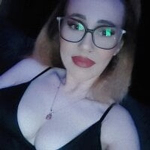 sleekcams.com amina_lustxo livesex profile in cuckold cams