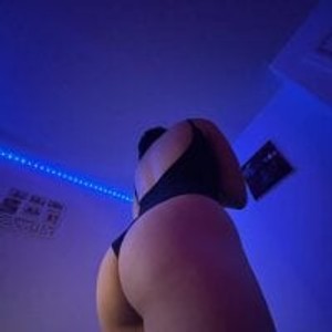 sleekcams.com miss10_antonella livesex profile in horny cams