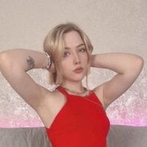 free6cams.com YourGarcia livesex profile in corset cams