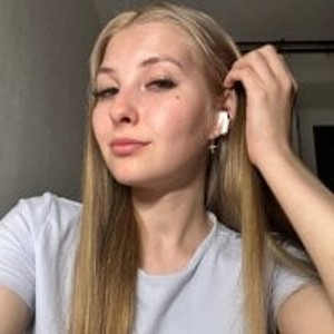 livesexr.com ErlinaEade livesex profile in bigclit cams