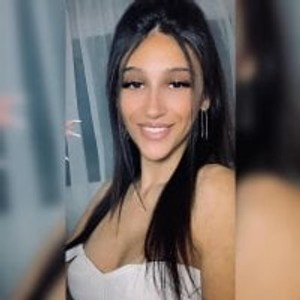 livesex.fan Kimi_Ivy livesex profile in glamour cams