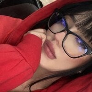 Camgirl is actually offline