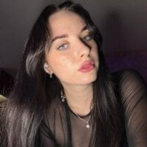 free6cams.com SnowNut livesex profile in corset cams