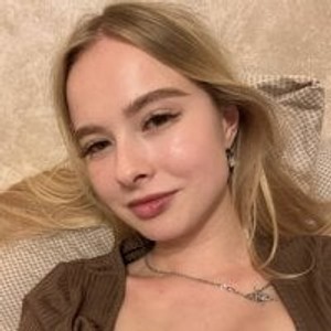 cheapadultsexcams.com mell_milles livesex profile in german cams