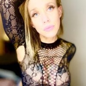 sexcityguide.com porcelainbarbiebot livesex profile in milf cams