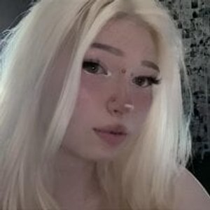 sleekcams.com EmmaYoshi livesex profile in sph cams