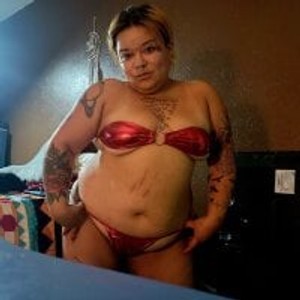 girlsupnorth.com creamykris livesex profile in emo cams