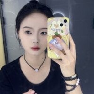 Lucy-m- webcam profile - Chinese