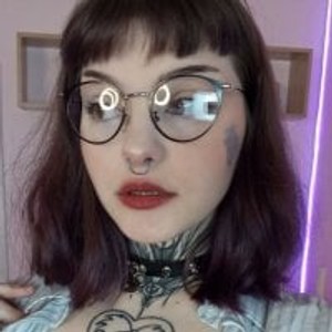 pornos.live Betty__M00n livesex profile in lovense cams