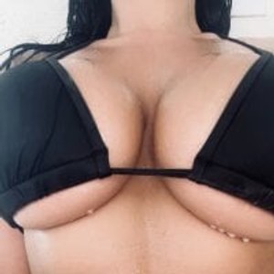 chatnmate.com Thalibunny livesex profile in c2c cams