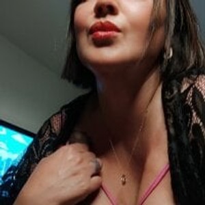 livesexr.com dame_a_punir_77 livesex profile in mature cams