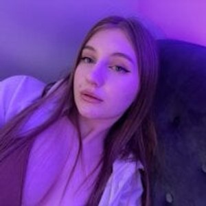 cheapadultsexcams.com Chloe_gentle livesex profile in interactive cams