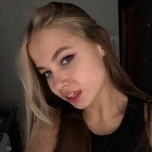 sleekcams.com tikkisa livesex profile in smalltits cams