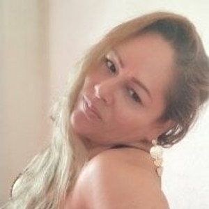 stripchat SluttyMilf79 webcam profile pic via iluvcams.com