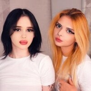 girlsupnorth.com LynnaFrail livesex profile in lesbian cams