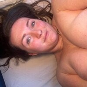 BustyBonnieUK webcam profile - British