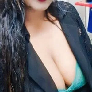 queen_cute from stripchat