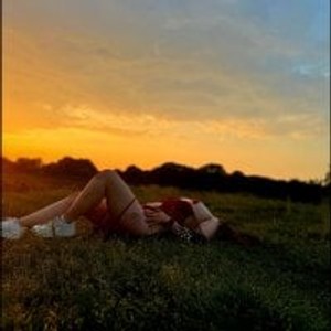 cheapadultsexcams.com Erdbeere-Maedchen livesex profile in house cams