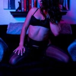 netcams24.com SugarMummy livesex profile in goth cams