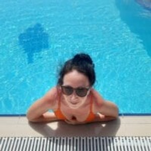 bestlivesexchat.com SweetBerryBella livesex profile in mature cams