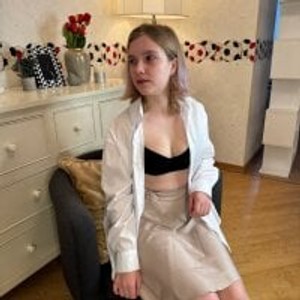 sexcityguide.com SilviaBodwell livesex profile in lovense cams