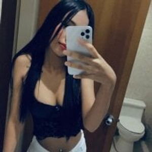 livesex.fan YairaShinex livesex profile in new cams