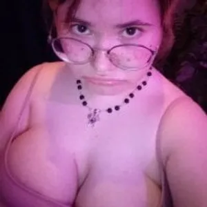 AlicePaws from stripchat