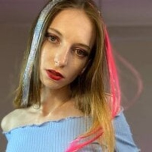 livesex.fan HarlyLow livesex profile in party cams