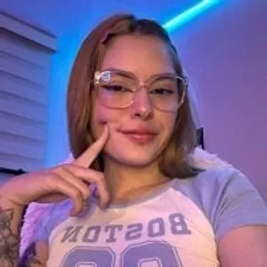 Pixiedaemon from stripchat