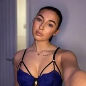 BellaJonessx from stripchat