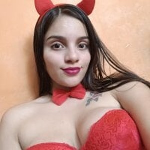 6livesex.com shiara-sexxy livesex profile in teen cams