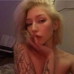 SallyCha from stripchat