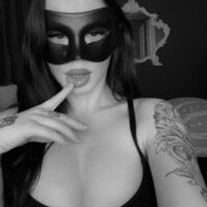 sexcityguide.com Leyylaa21 livesex profile in leather cams