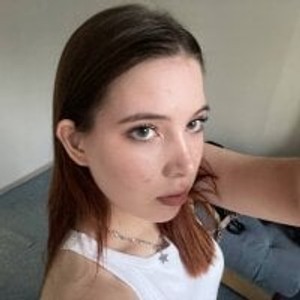 girlsupnorth.com AinsleyBelch livesex profile in mistress cams