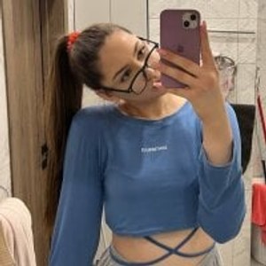 livesex.fan WillaHeritage livesex profile in teen cams