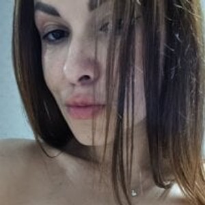 gonewildcams.com KissMoli livesex profile in private cams