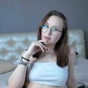 lesbianlivesexcams.com EthalGitt livesex profile in public cams