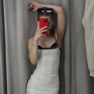 livesex.fan WildaChauncey livesex profile in teen cams