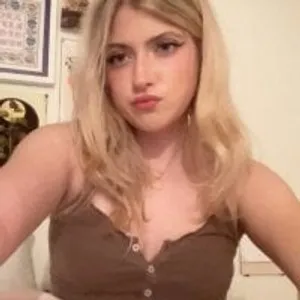 sinfulblonde1 from stripchat